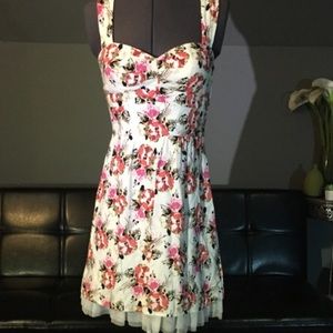 Delia’s White Pink Floral Sweetheart Keyhole dress